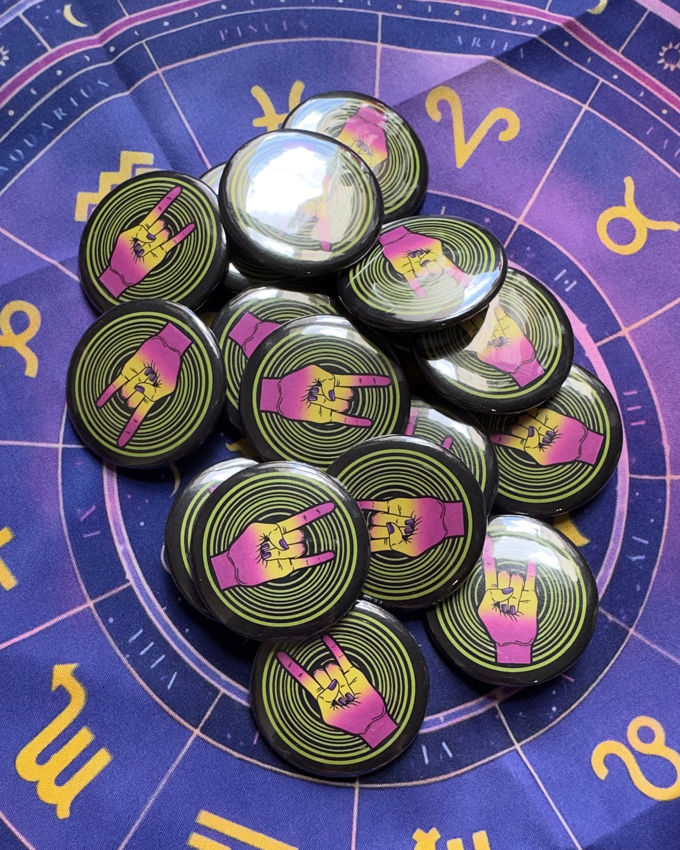 🤘Horns Badge